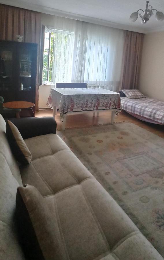 Private Room Close To Merter And Gungoren Textile Center Estambul Exterior foto